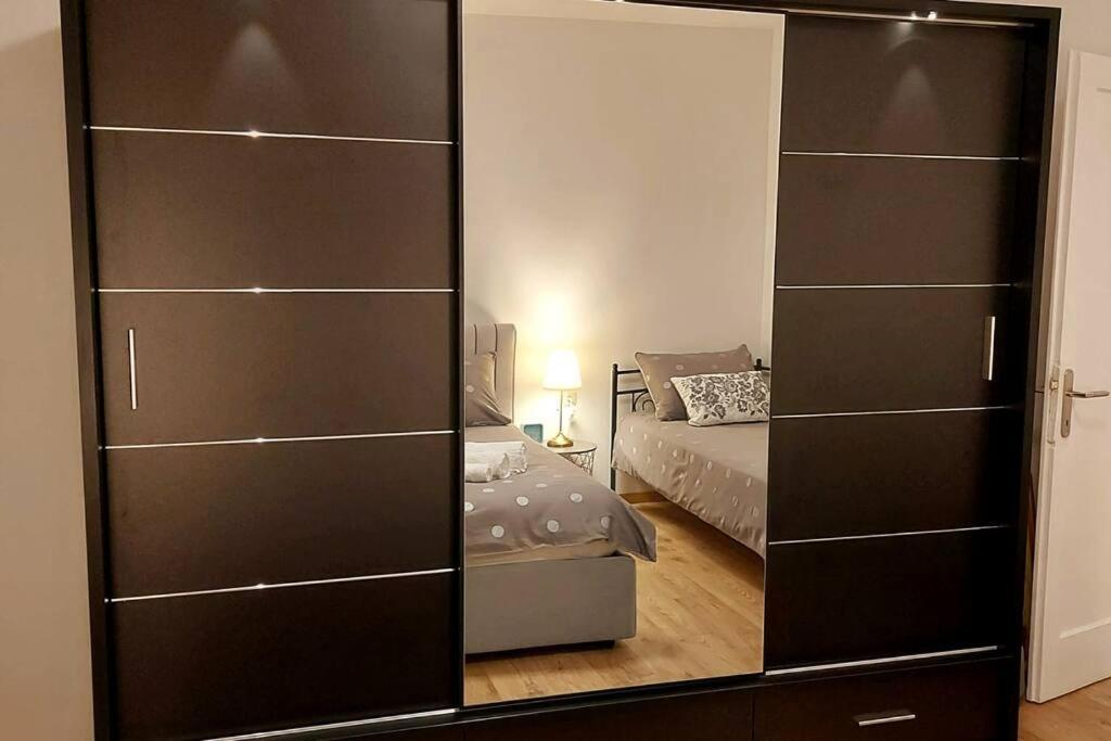 Apartment Lijepo Ureden Stan U Centru Grada Knin